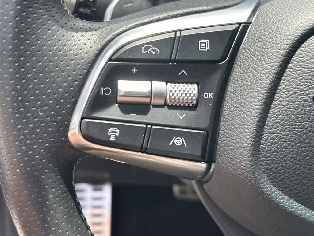 2025 Genesis G70 2.5T Sport Prestige