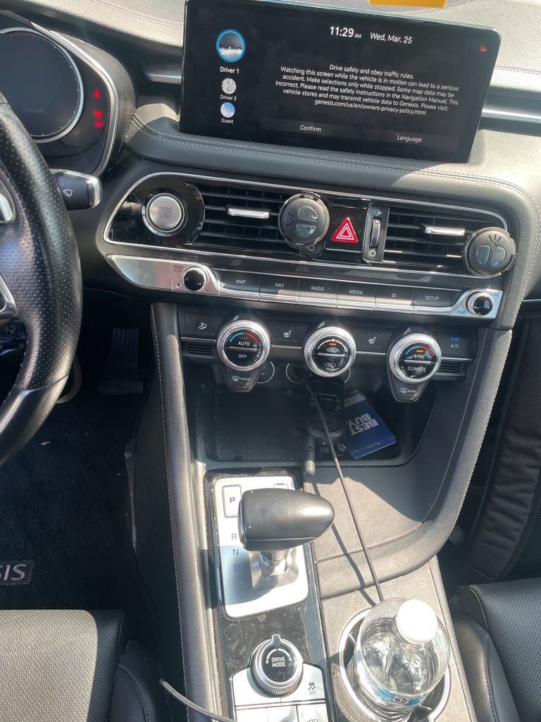 2022 Genesis G70 2.0T