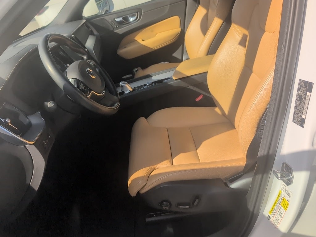 2019 Volvo XC60 Hybrid T8 Inscription