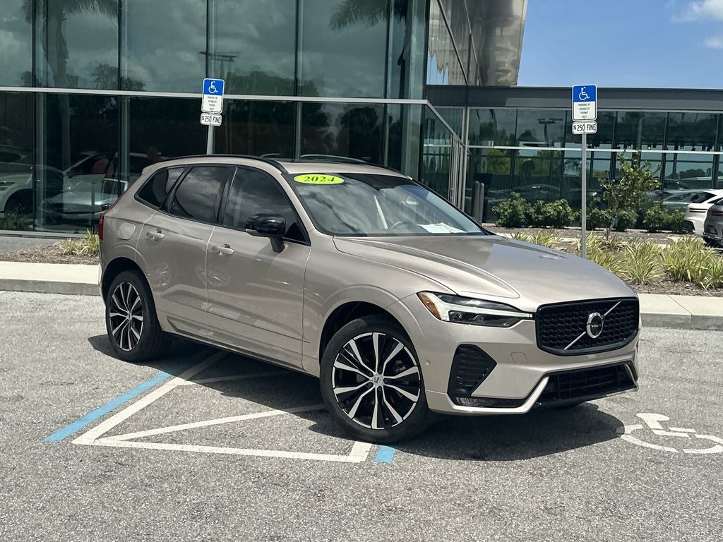 2024 Volvo XC60 B5 Plus Dark Theme