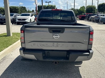 2024 Nissan Frontier SV