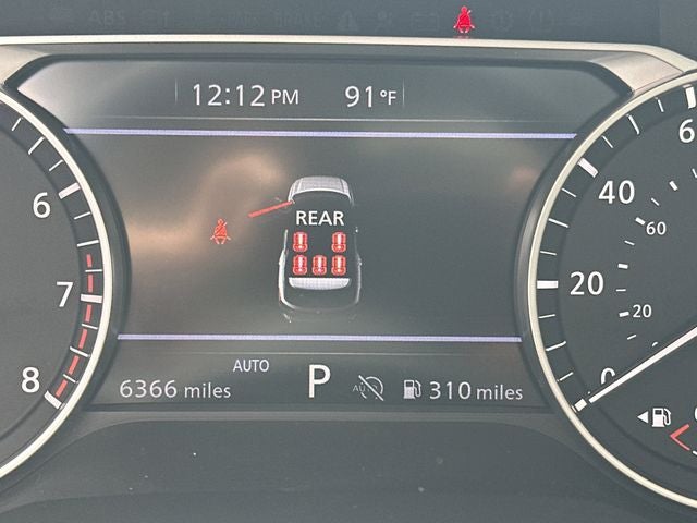 2025 Nissan Pathfinder SV