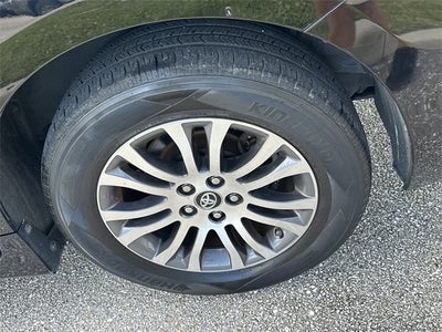 2020 Toyota Sienna XLE