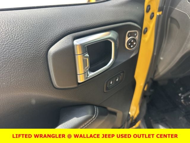 2020 Jeep Wrangler Unlimited Sahara **LIFTED**
