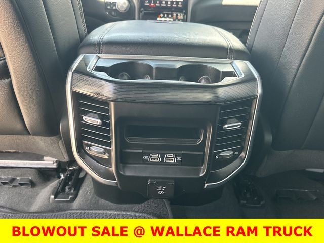 2023 RAM 1500 Laramie w/ Air Suspension