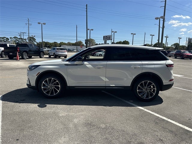 2023 Lincoln Corsair Standard