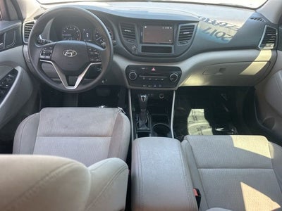 2017 Hyundai TUCSON SE