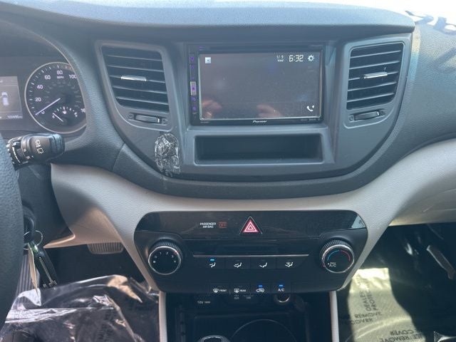 2017 Hyundai TUCSON SE