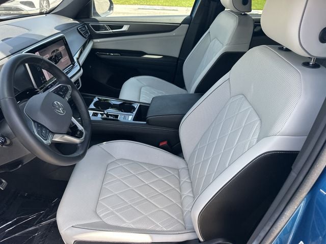 2024 Volkswagen Atlas Cross Sport 2.0T SEL Premium R-Line