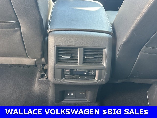 2021 Volkswagen Atlas 3.6L V6 SE w/Technology R-Line