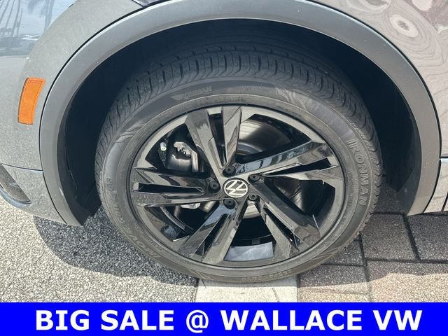 2024 Volkswagen Tiguan 2.0T SE R-Line Black