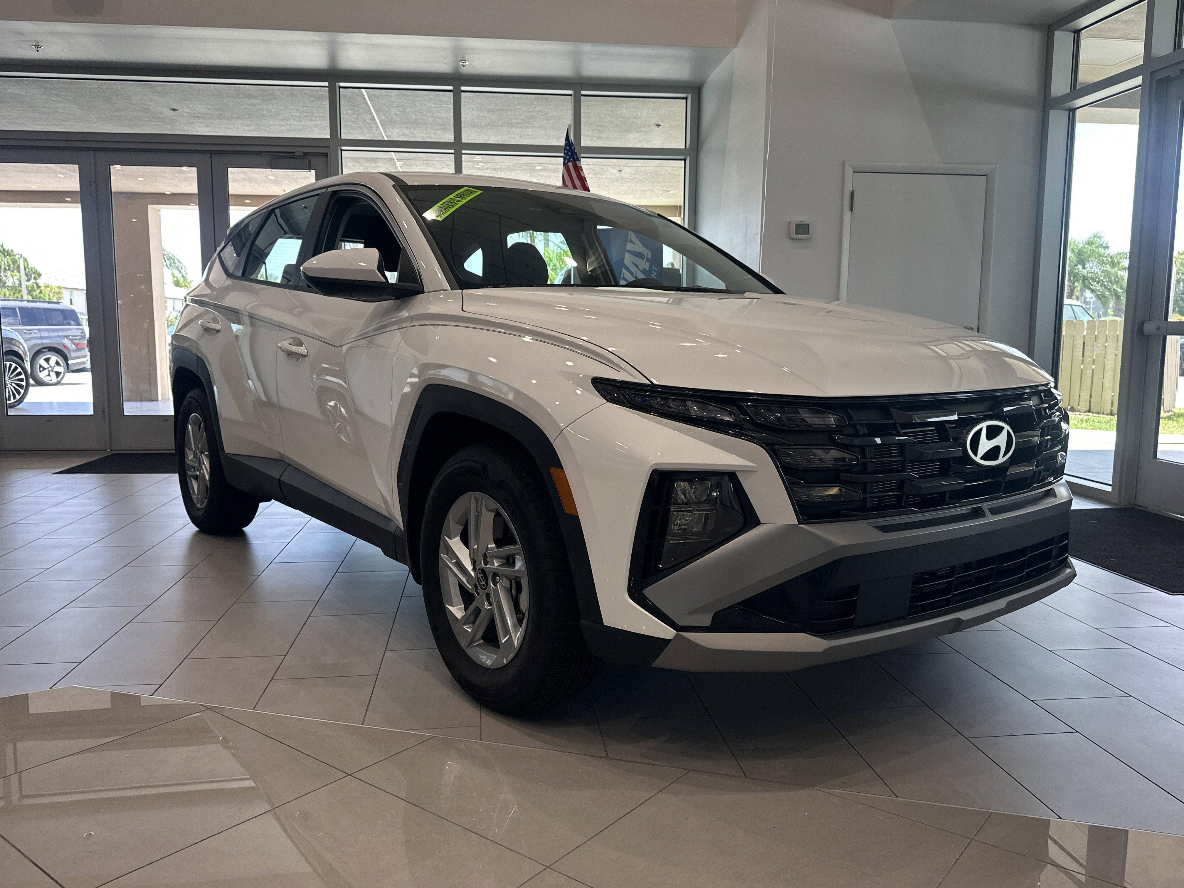 2026 Hyundai TUCSON SE