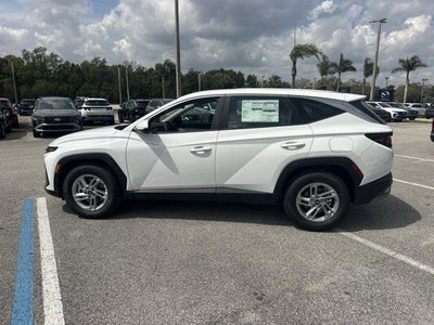 2026 Hyundai TUCSON SE