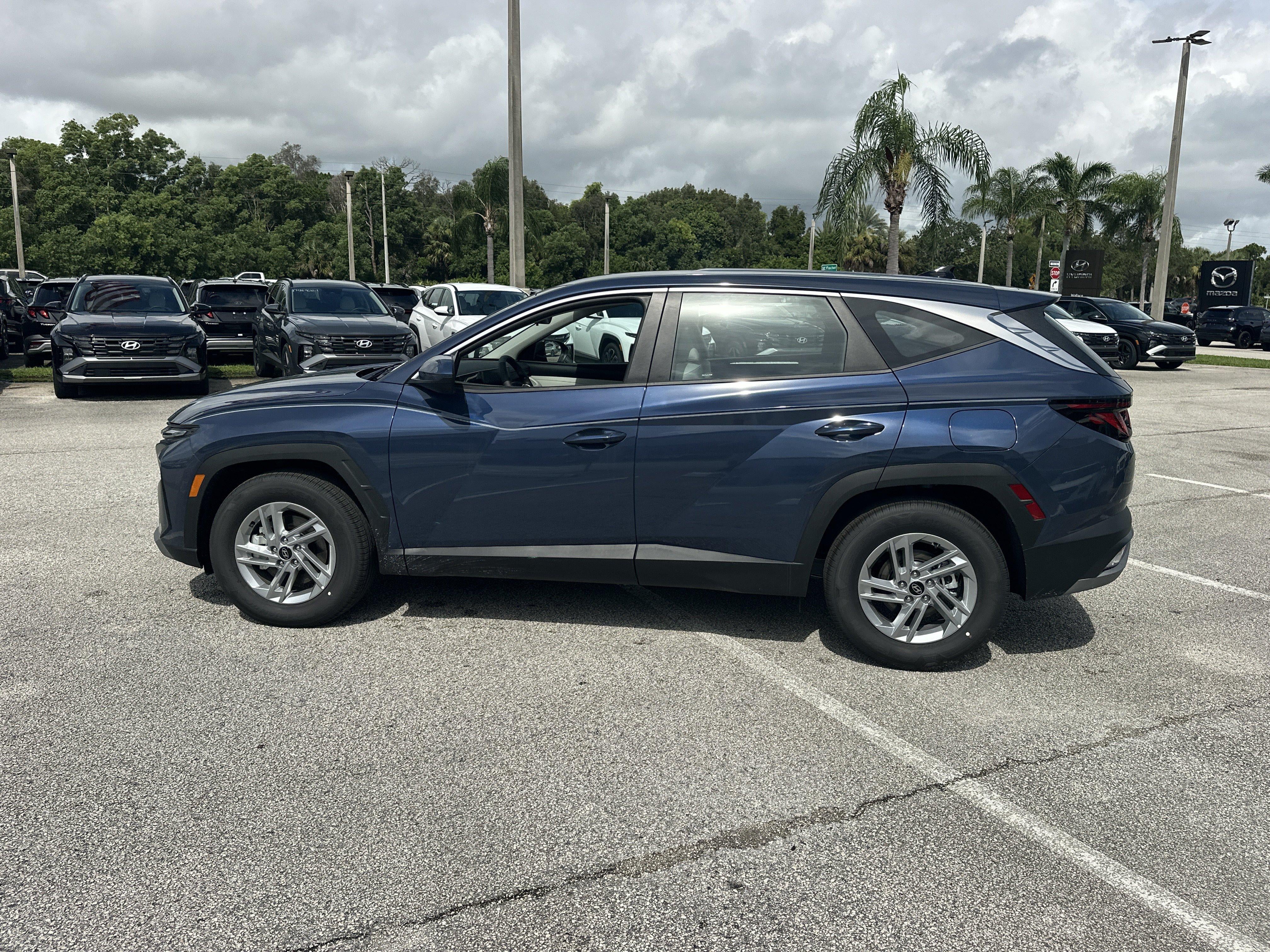 2026 Hyundai TUCSON SE