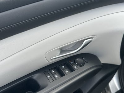2025 Hyundai TUCSON SE