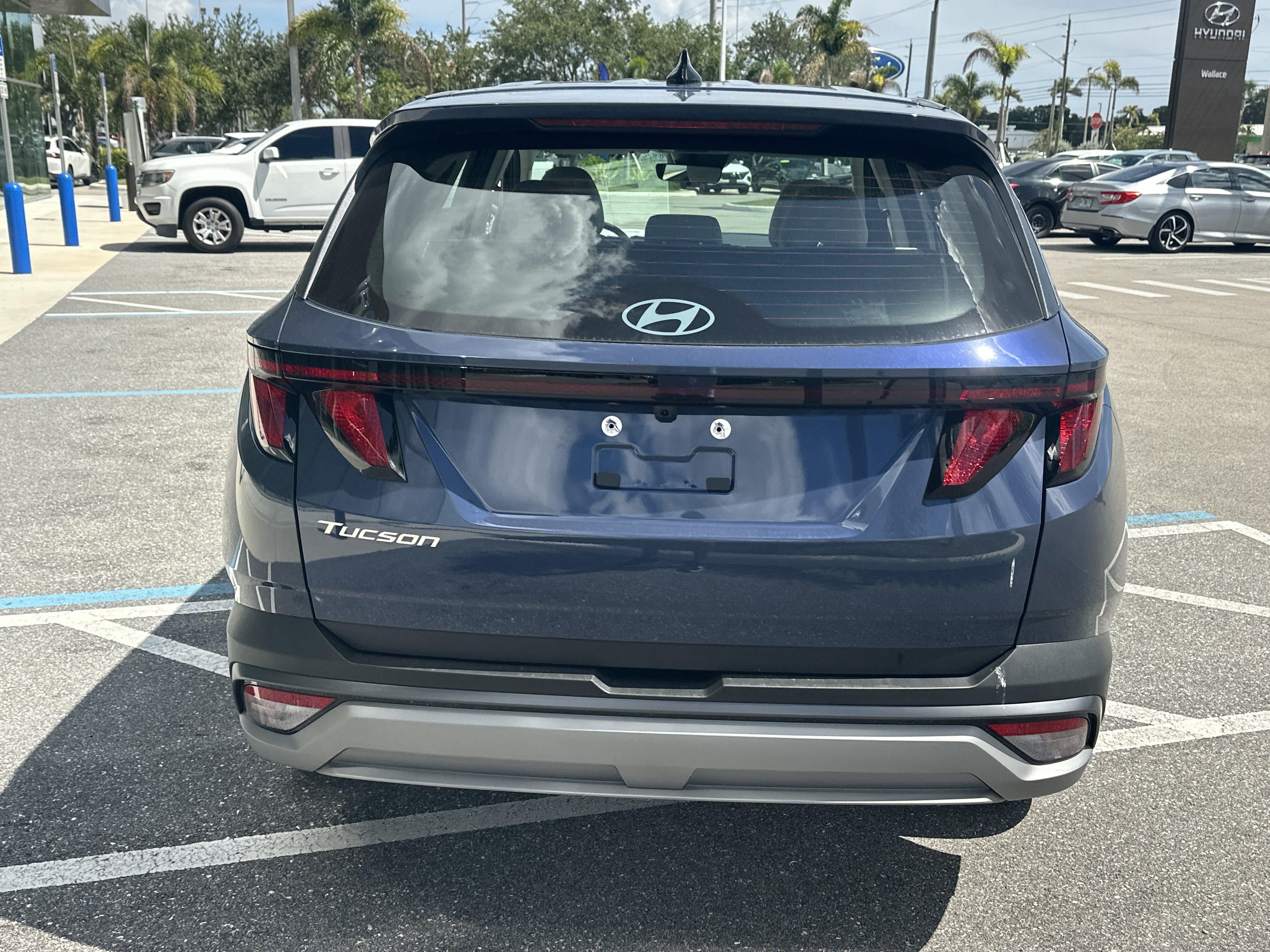 2026 Hyundai TUCSON SE