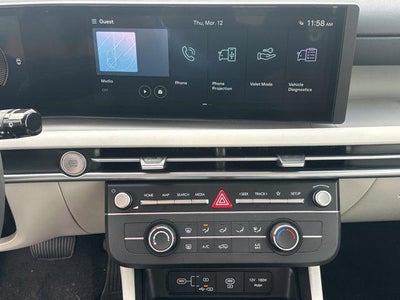 2026 Hyundai TUCSON SE