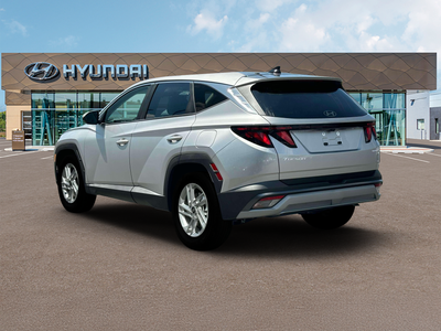 2026 Hyundai TUCSON SE