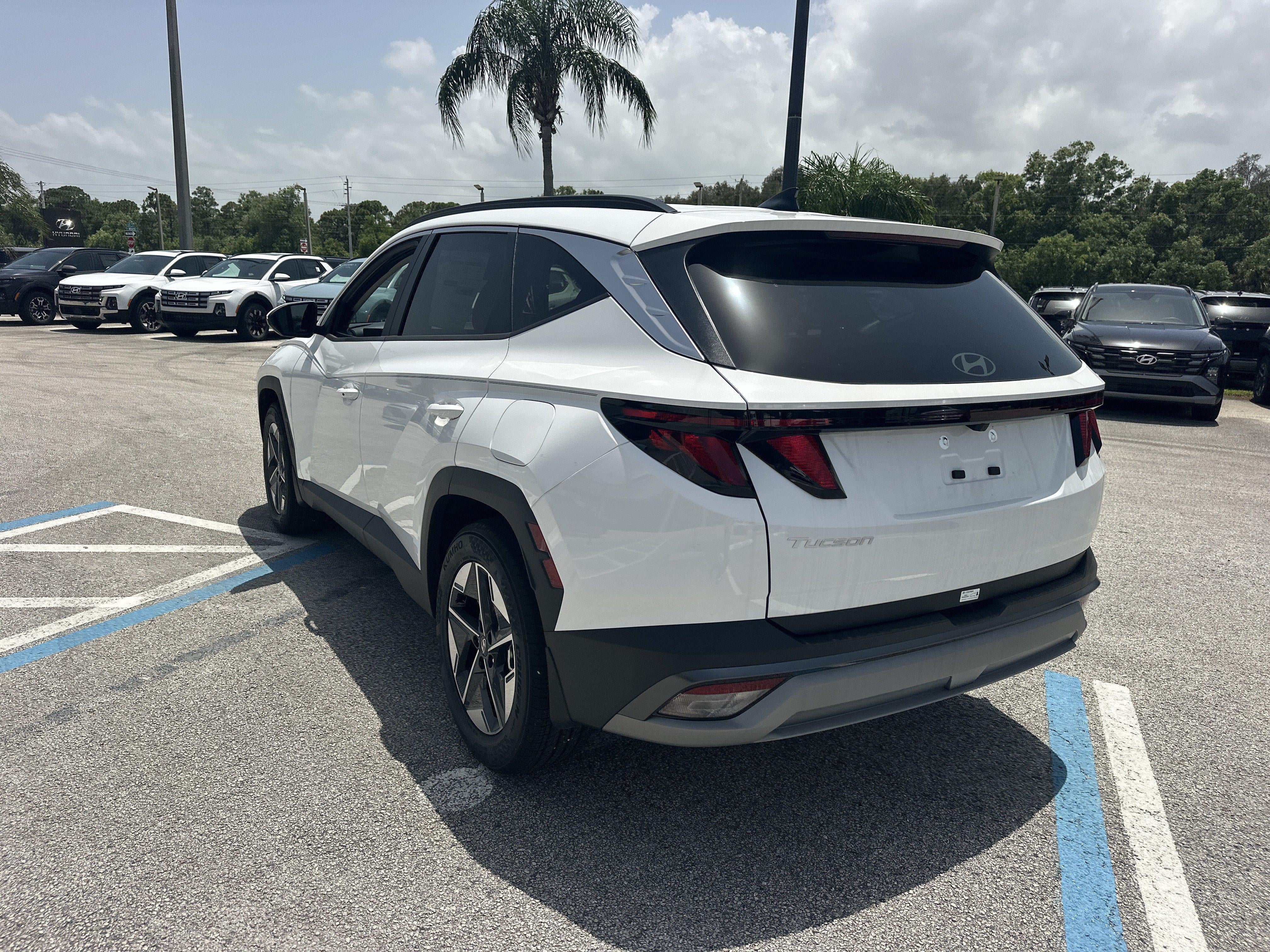 2026 Hyundai TUCSON SEL
