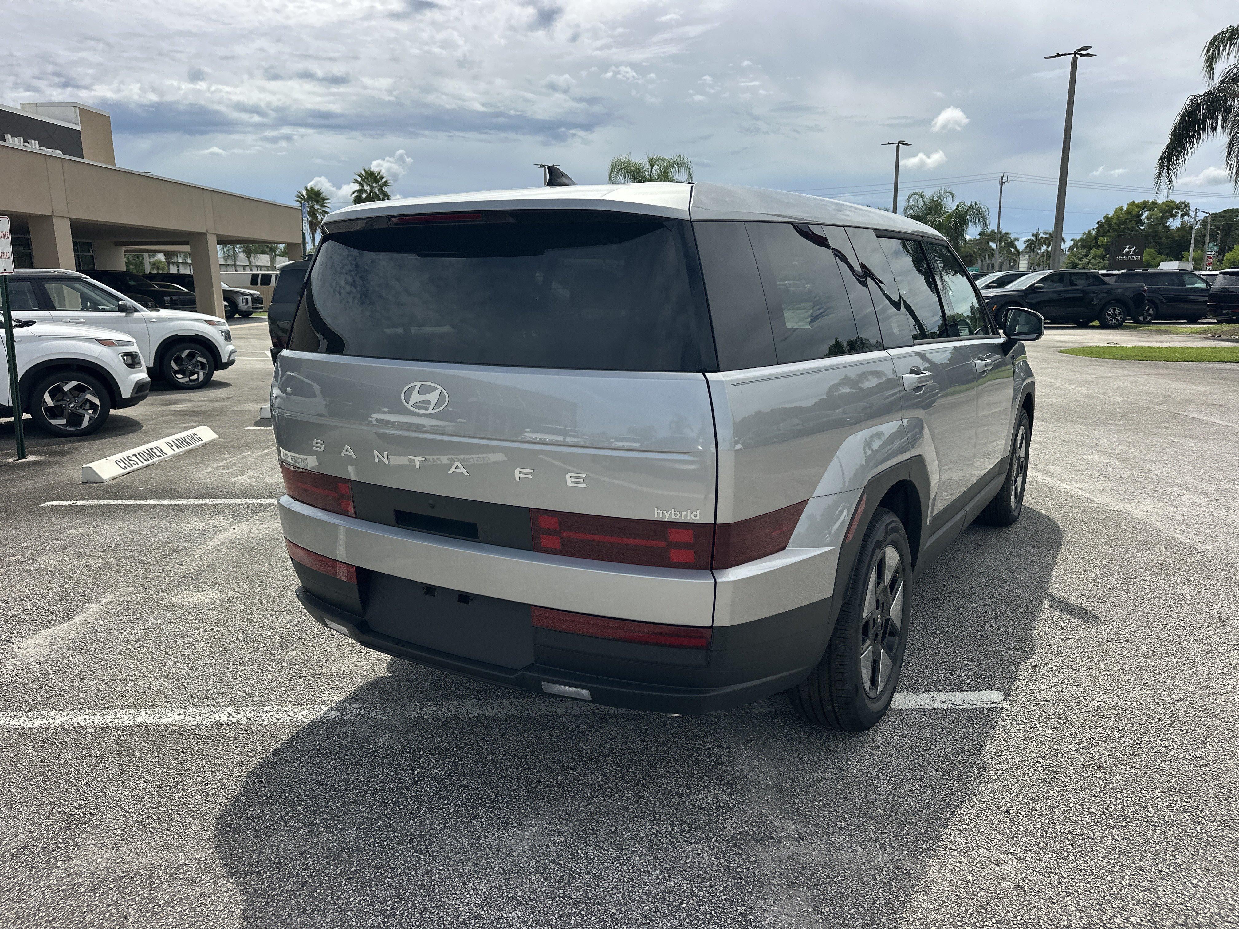 2026 Hyundai SANTA FE HYBRID SE