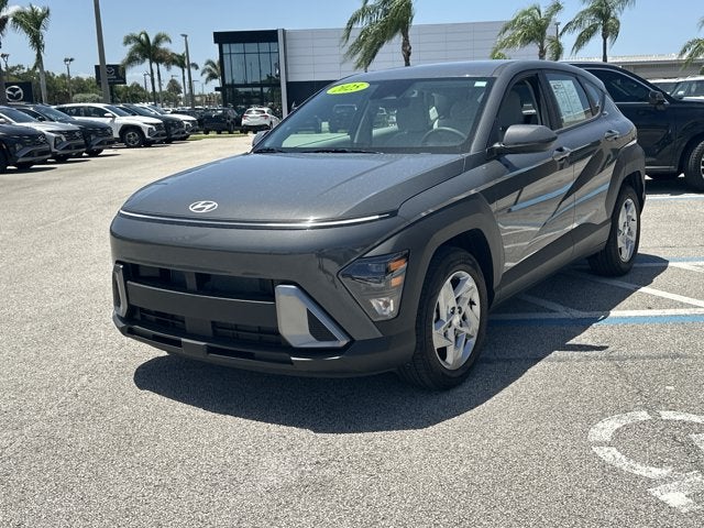 2025 Hyundai KONA SE