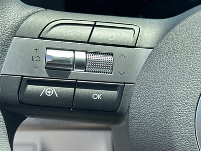 2025 Hyundai KONA SE