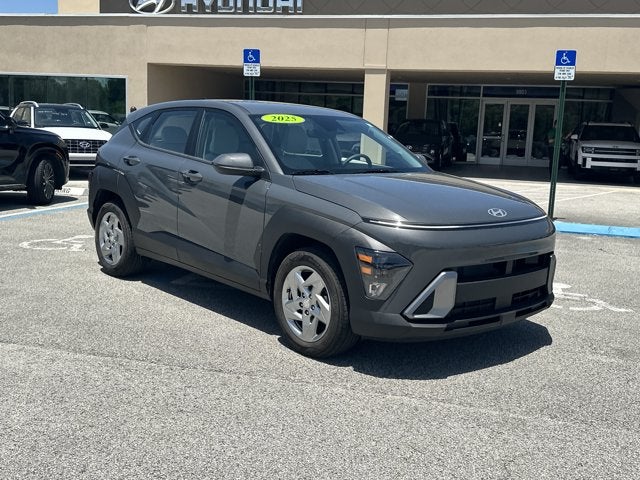 2025 Hyundai KONA SE
