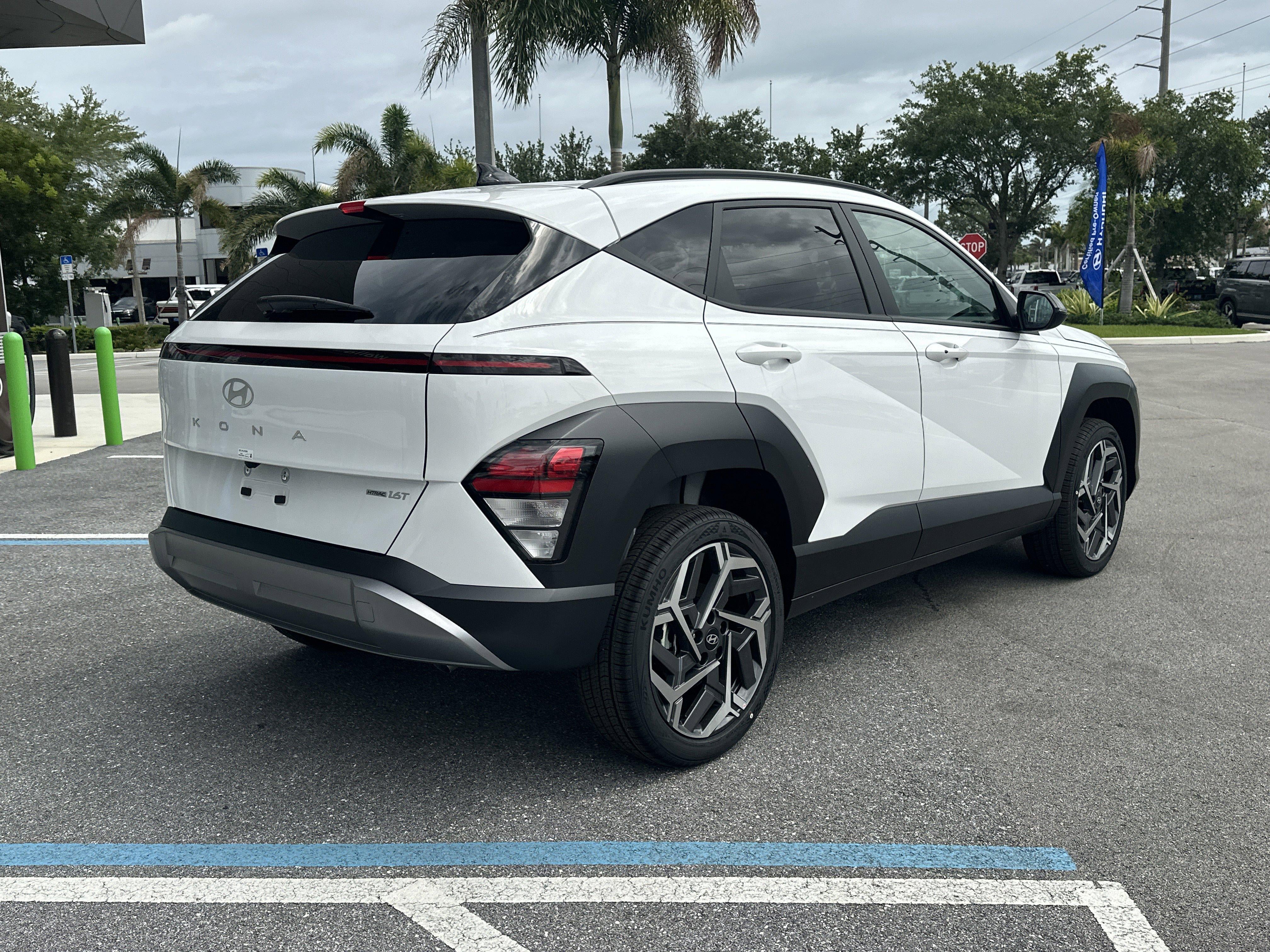 2026 Hyundai KONA SEL Premium