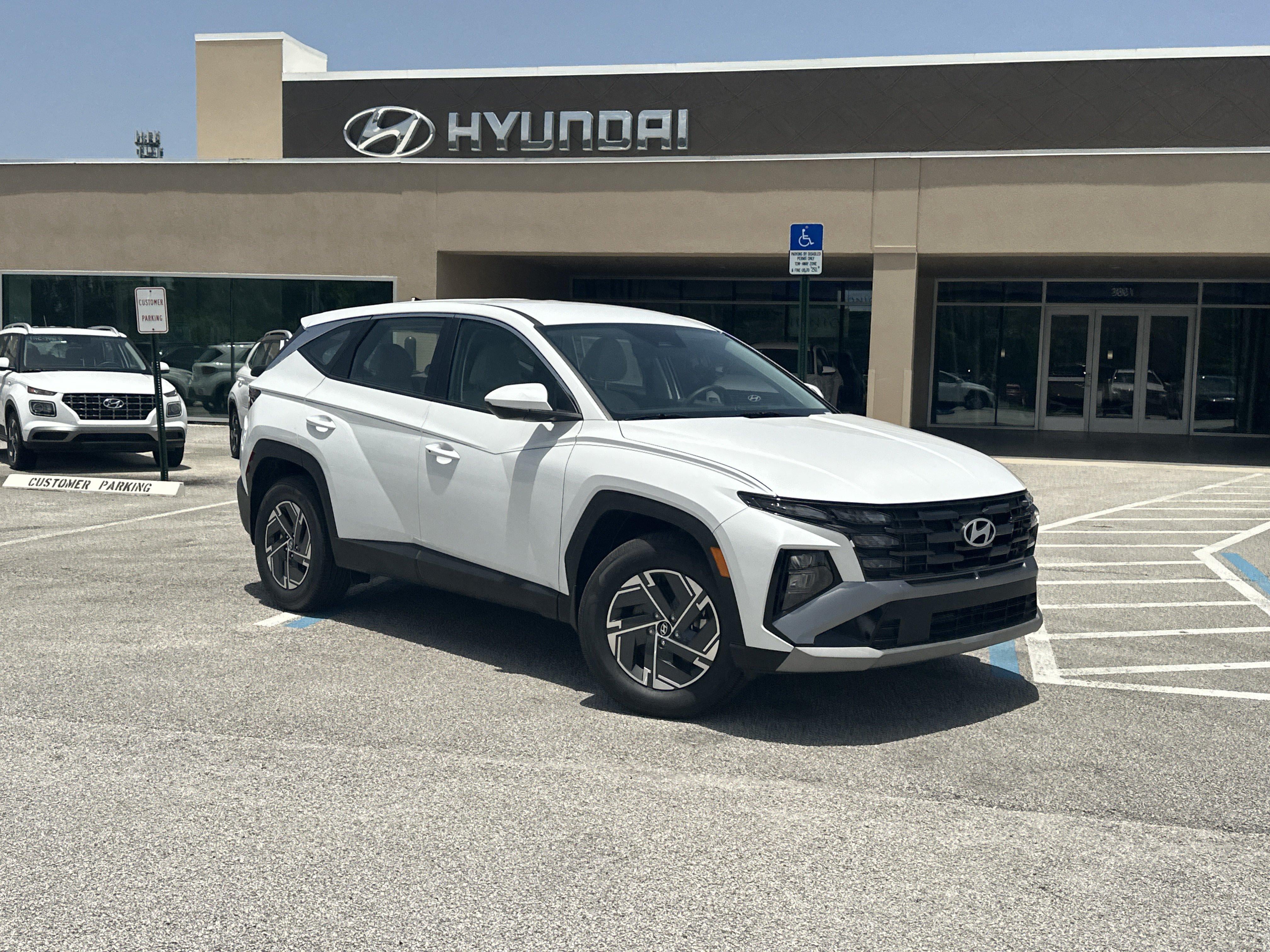 2026 Hyundai TUCSON HYBRID Blue SE
