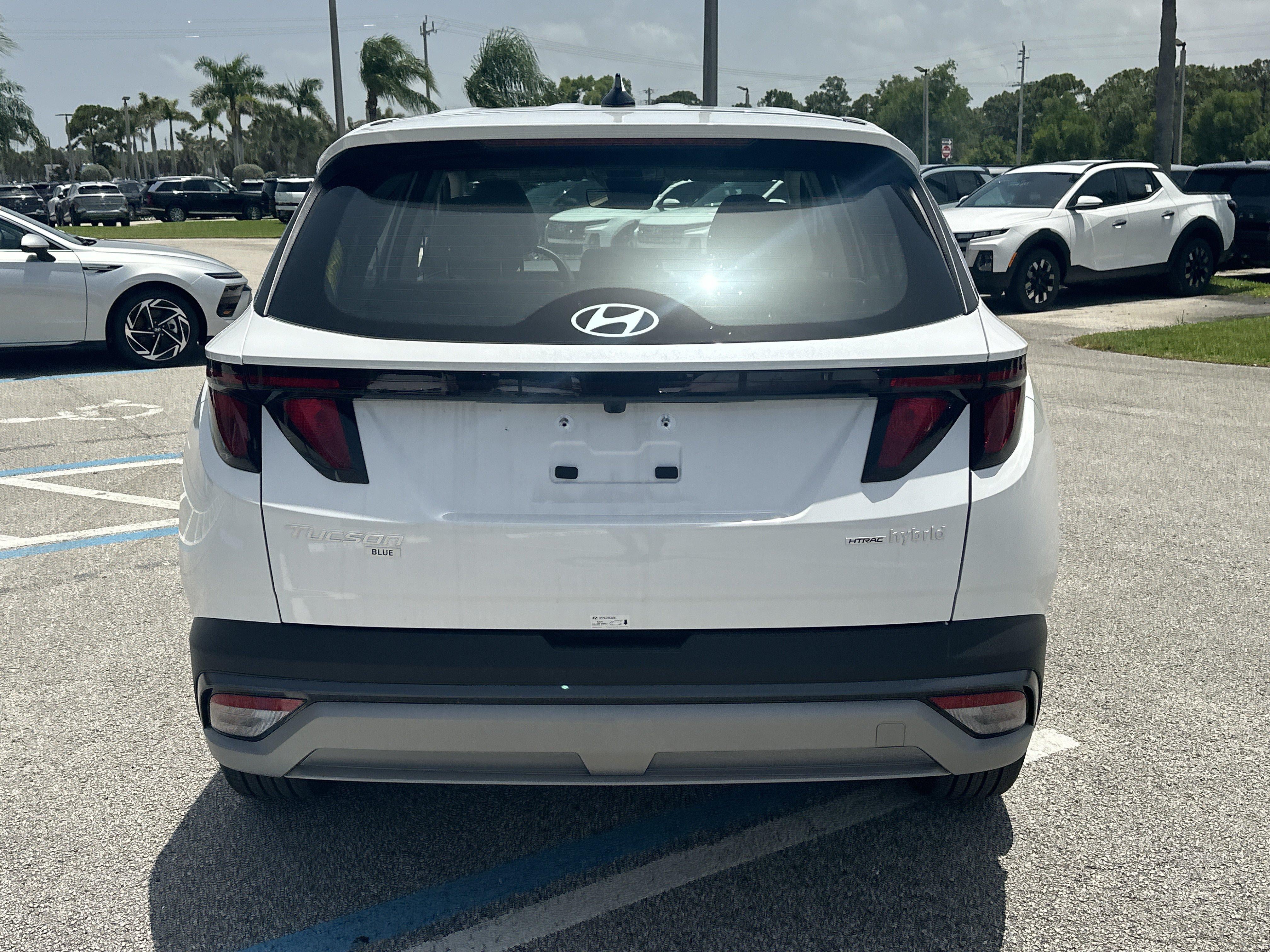 2026 Hyundai TUCSON HYBRID Blue SE