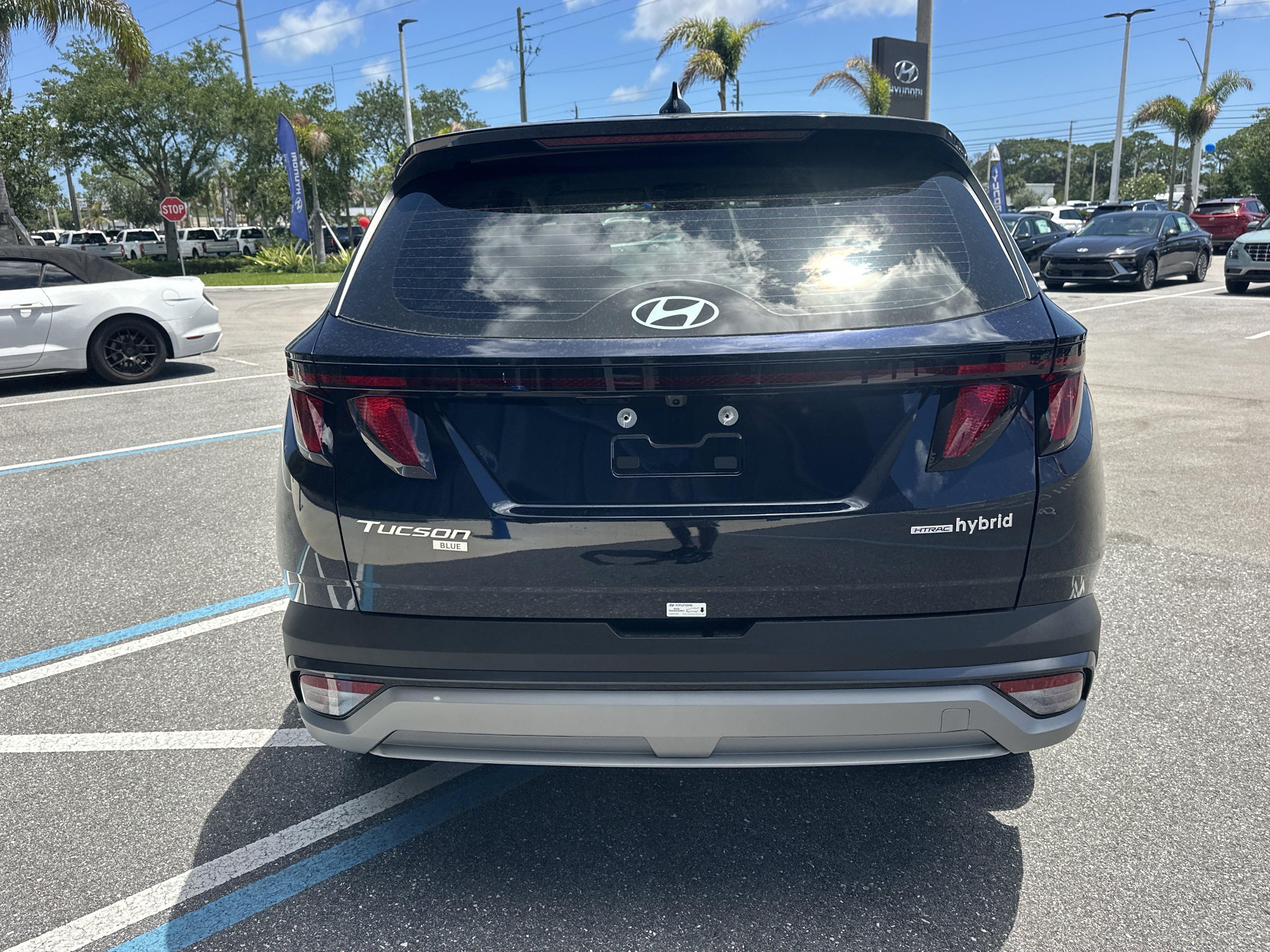2026 Hyundai TUCSON HYBRID Blue SE