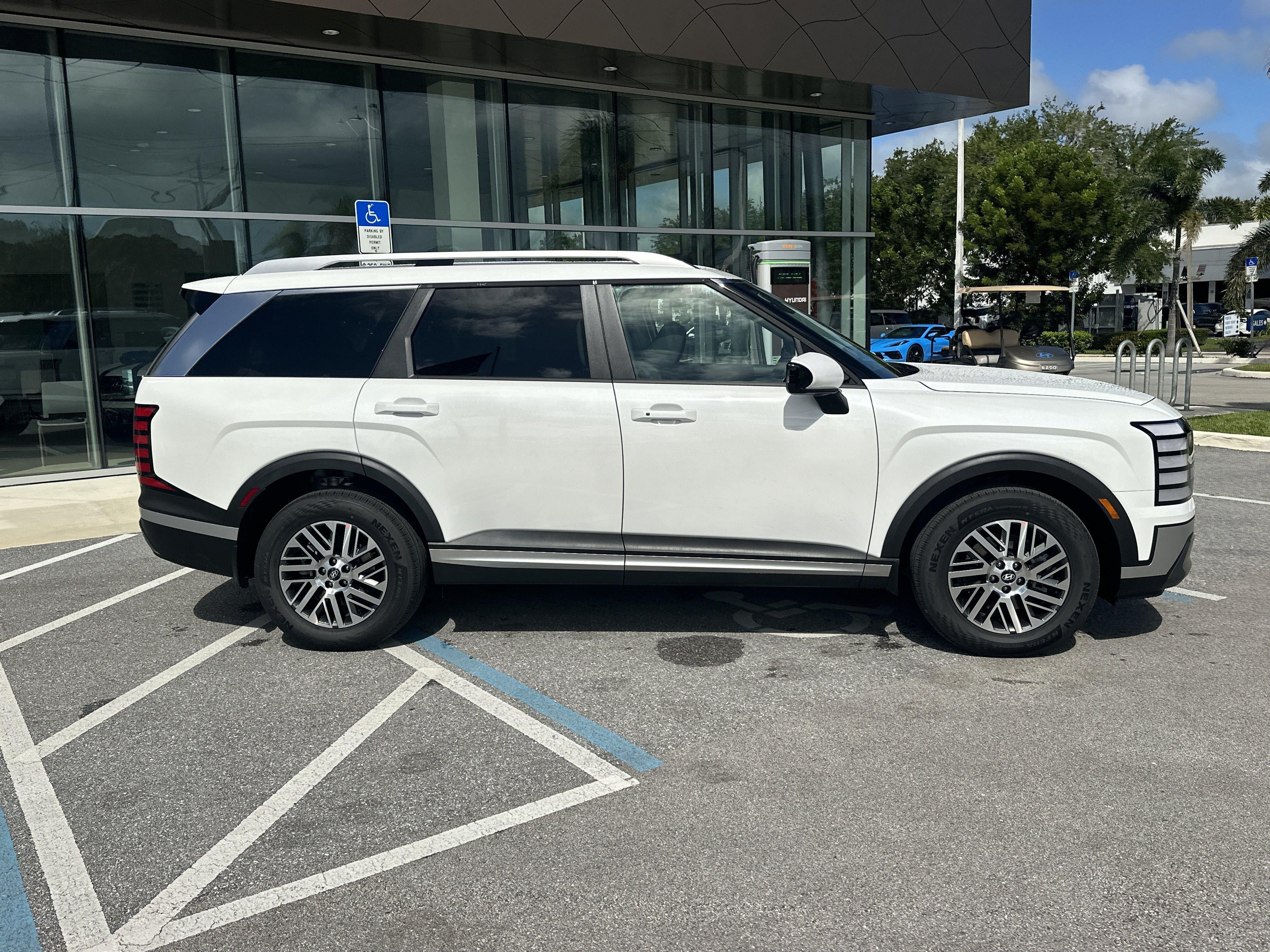 2027 Hyundai PALISADE SEL 7P