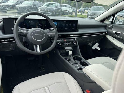 2026 Hyundai SONATA SE