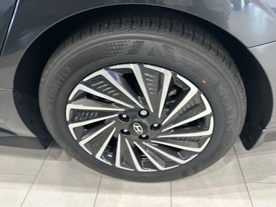 2025 Hyundai SONATA HYBRID Limited