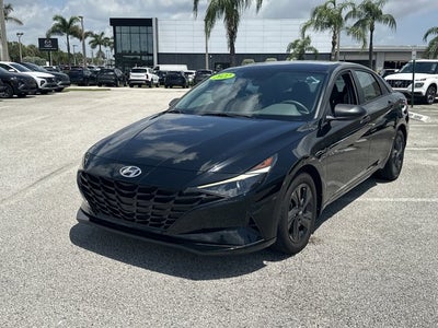 2022 Hyundai ELANTRA SEL