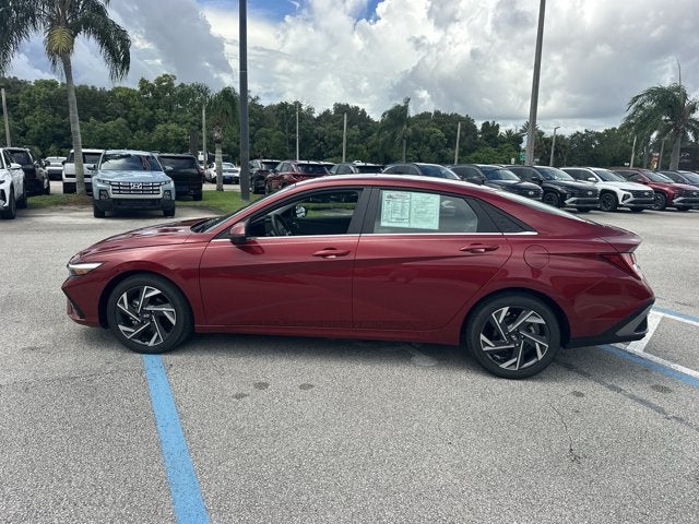 2024 Hyundai Elantra Limited - Photo 10