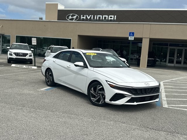 2024 Hyundai ELANTRA Limited