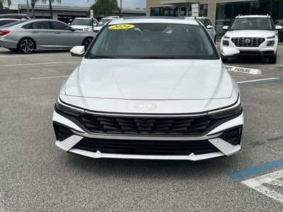 2024 Hyundai ELANTRA Limited