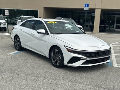 2024 Hyundai ELANTRA Limited