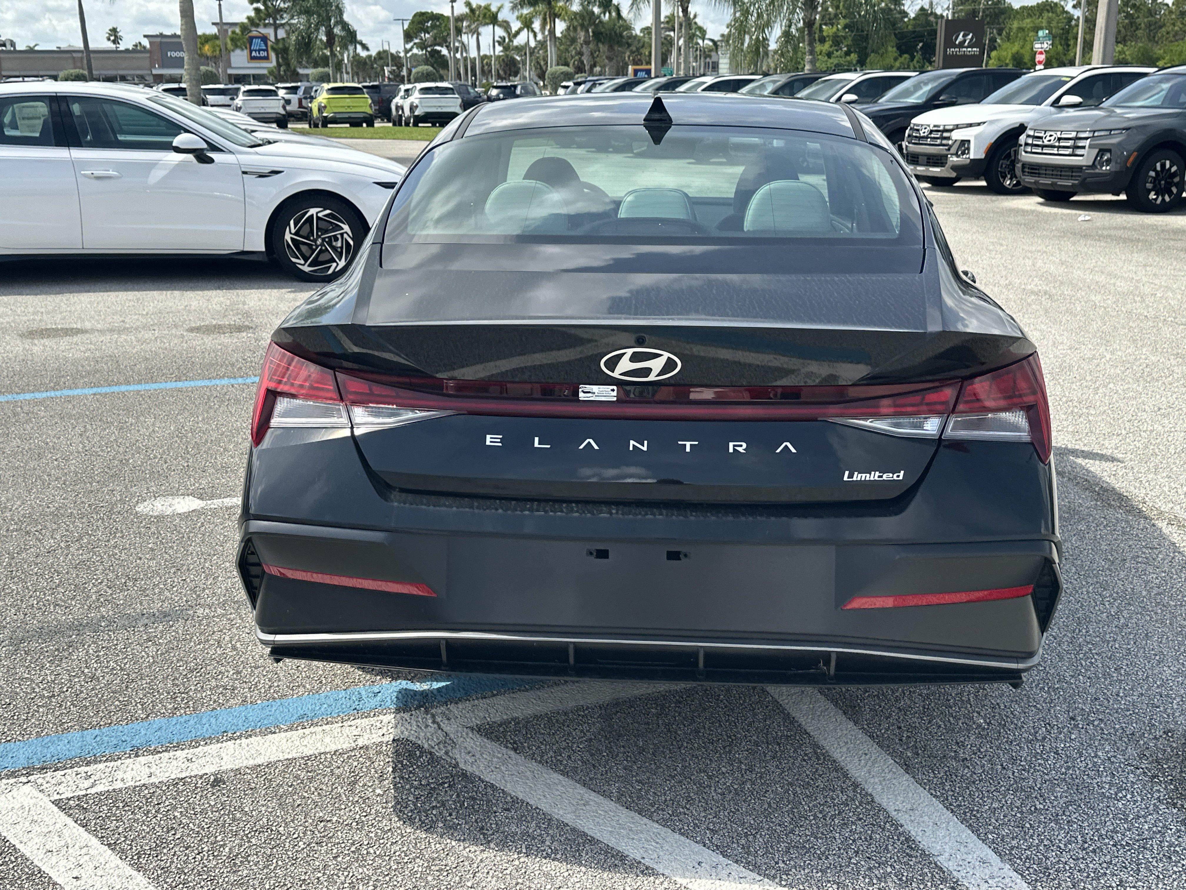 2026 Hyundai ELANTRA Limited