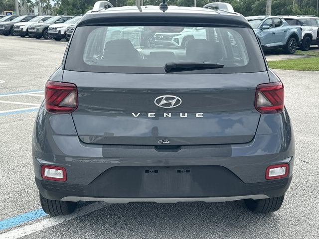 2026 Hyundai Venue SEL - Photo 7