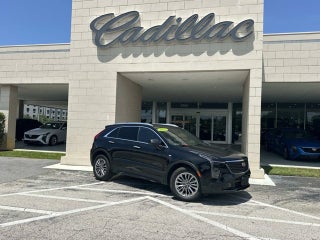 2025 Cadillac XT4 FWD Premium Luxury
